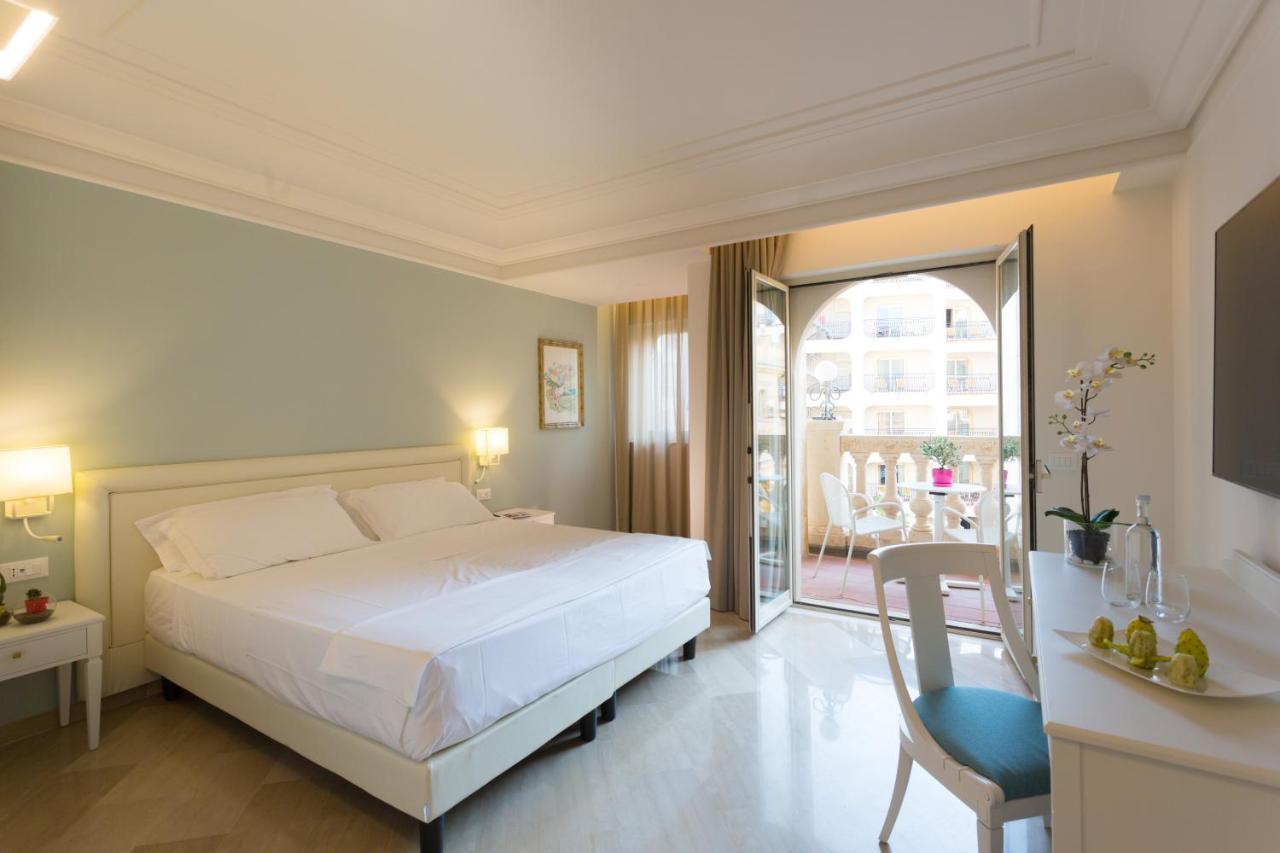 Hotel Hellenia Yachting & Giardini Naxos