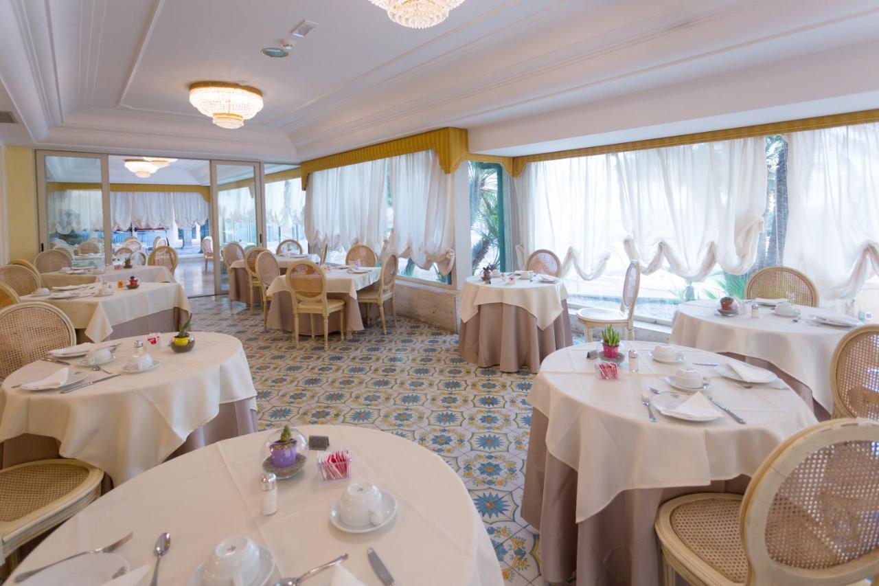 Hellenia Yachting & Hotel